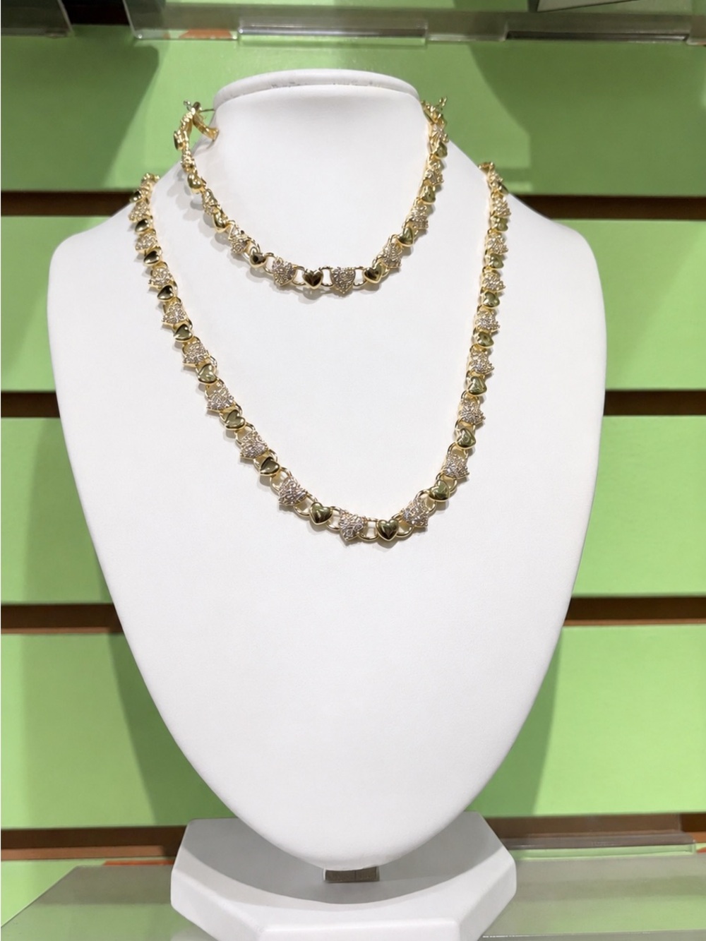 Gold Heart Link Necklace and Bracelet Set - women Shimmering Jewelry